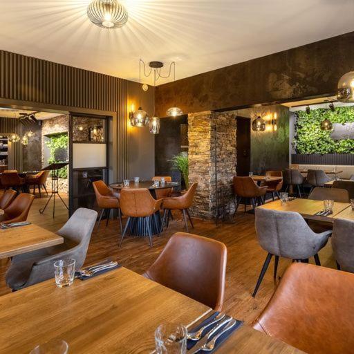 Garden Restaurant & Pension Pardubice Extérieur photo